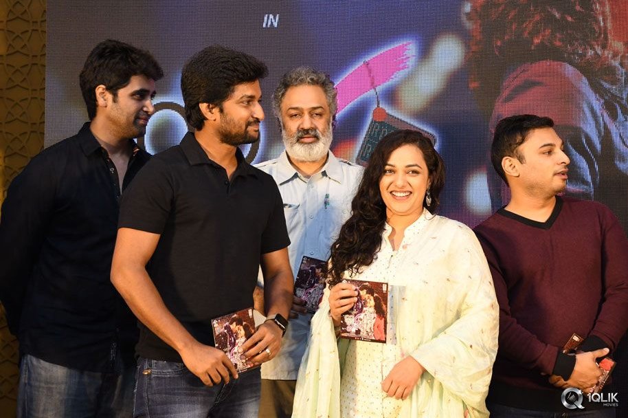 100-Days-of-Love-Movie-Audio-Launch